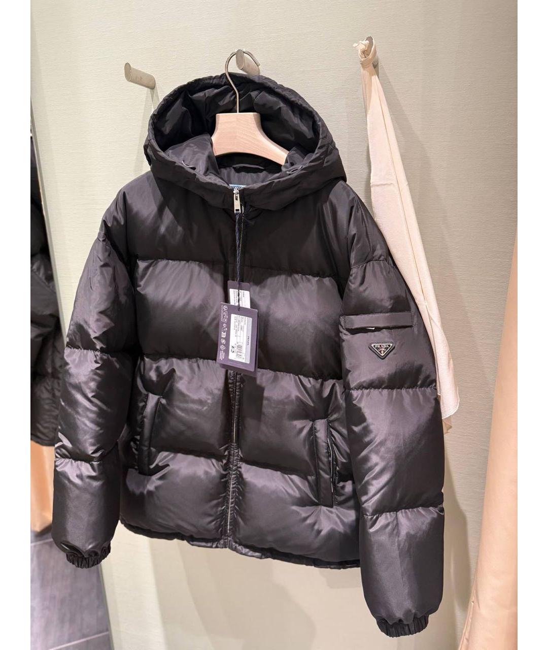 PRADA Черный полиуретановый пуховик, фото 5
