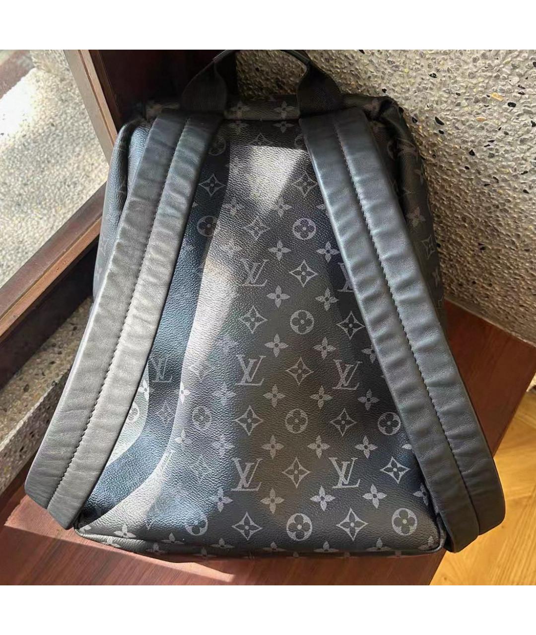 LOUIS VUITTON Черный кожаный рюкзак, фото 3