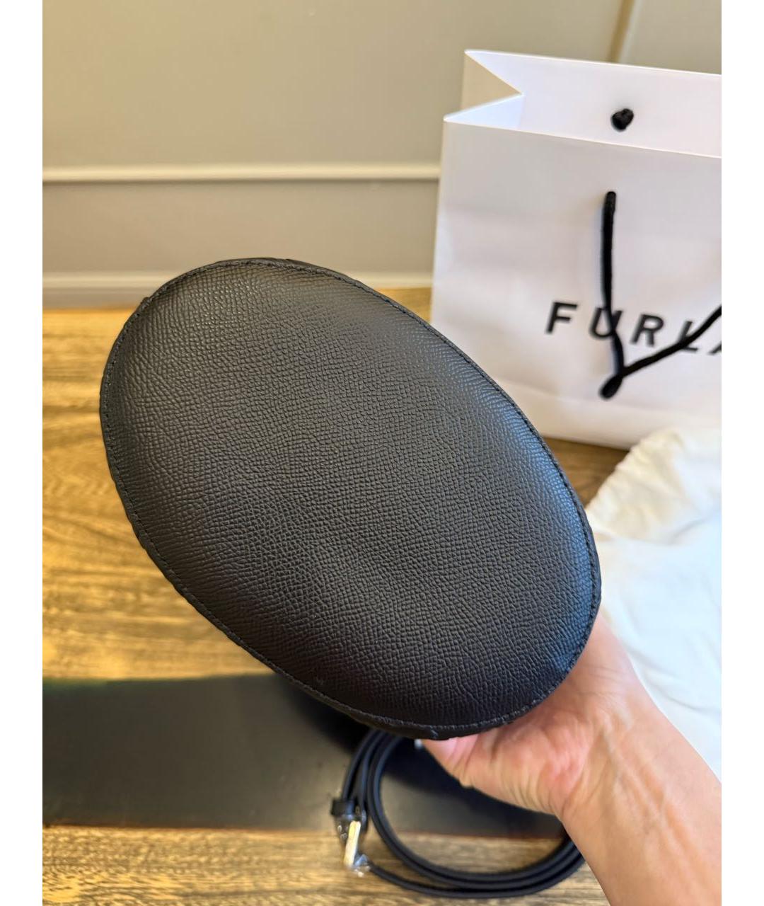 FURLA Черная кожаная сумка с короткими ручками, фото 5