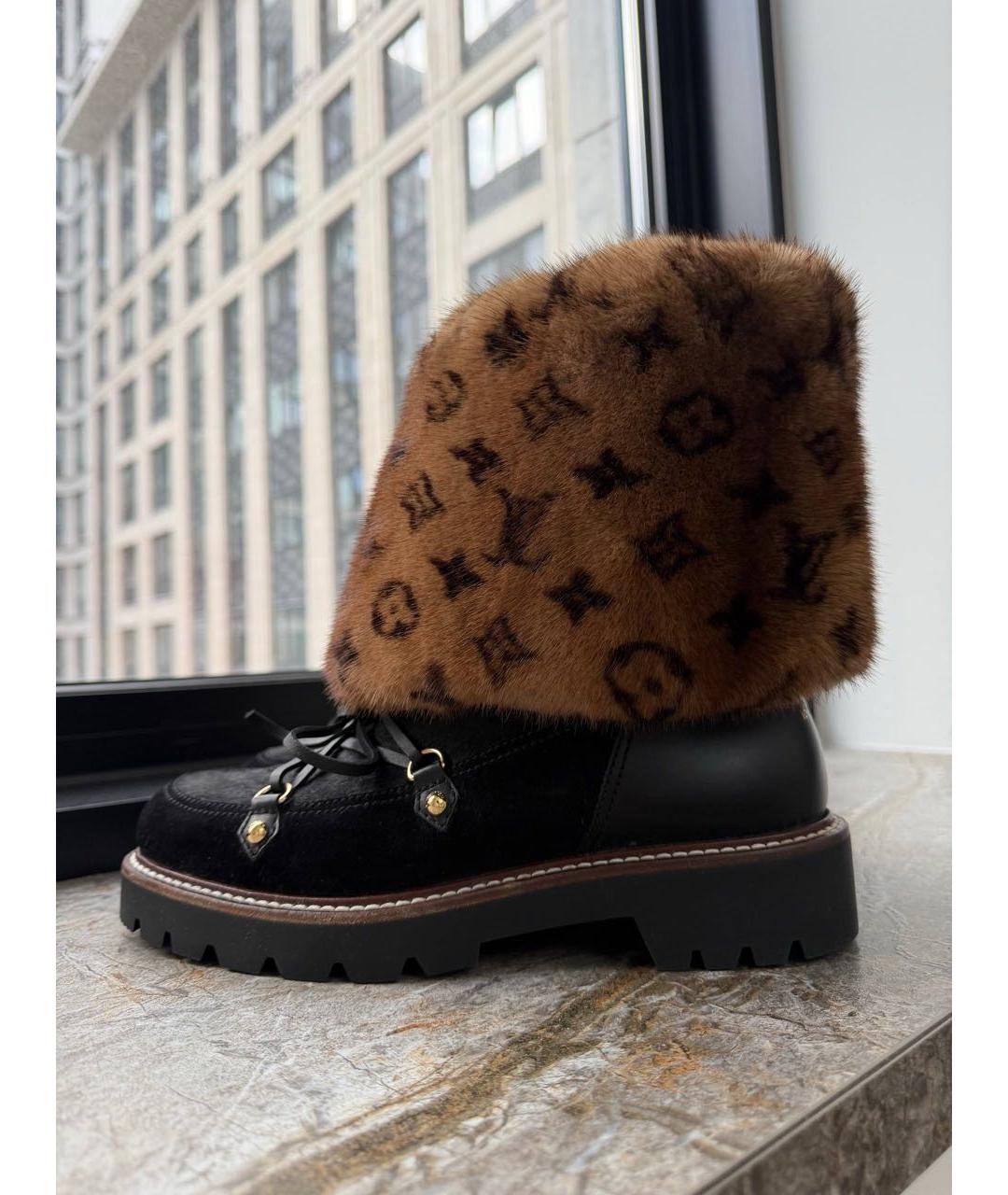 LOUIS VUITTON Черные замшевые ботинки, фото 6