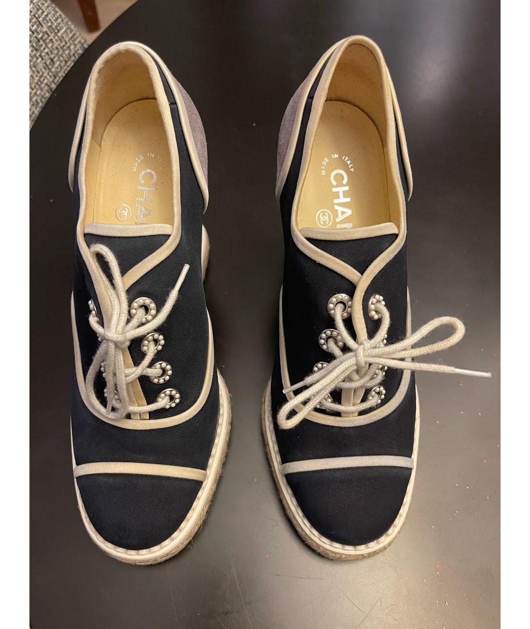 CHANEL Темно-синие текстильные кеды, фото 2