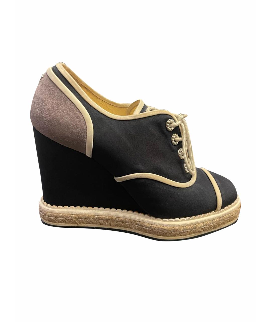 CHANEL Темно-синие текстильные кеды, фото 1