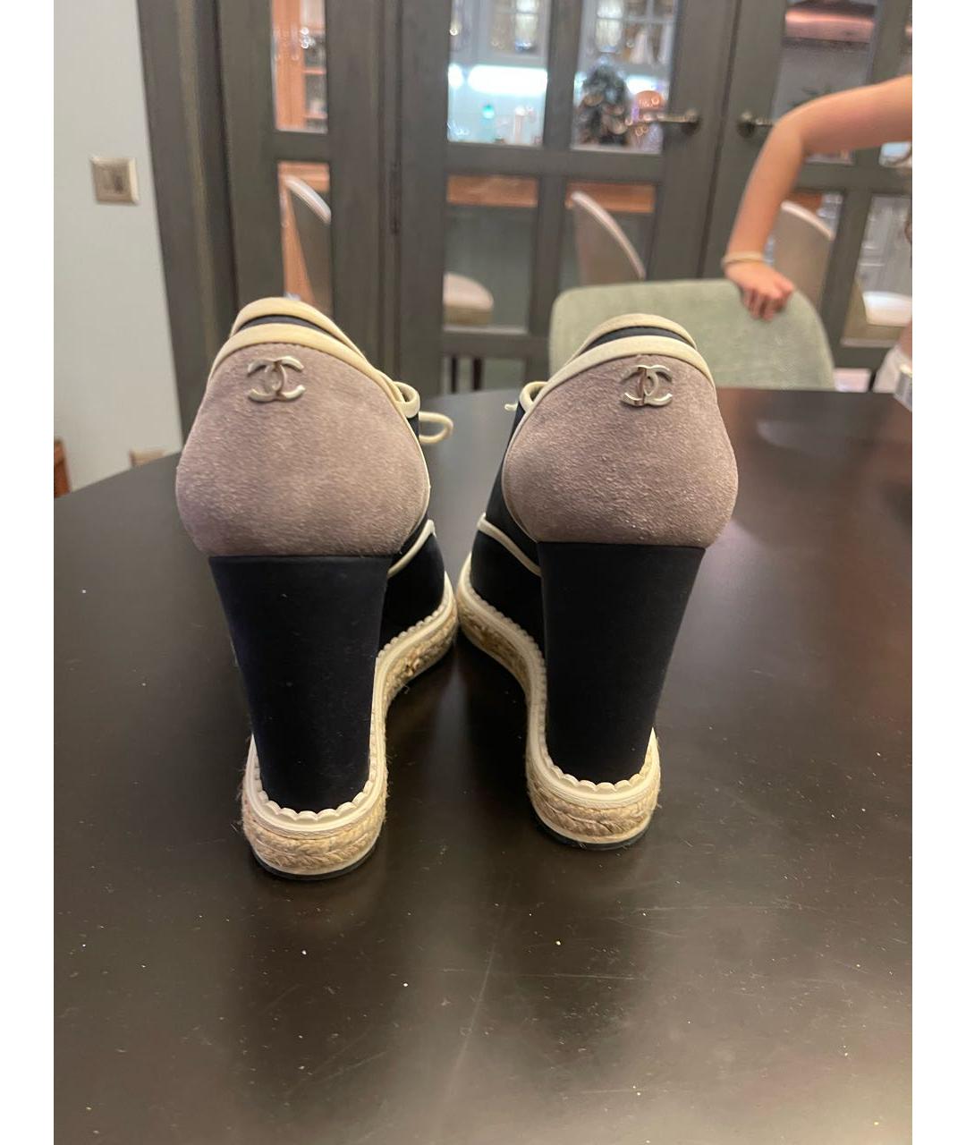 CHANEL Темно-синие текстильные кеды, фото 4