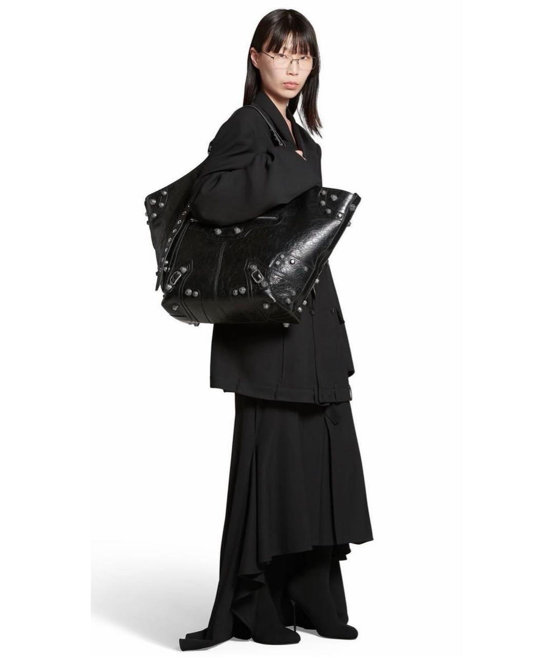 BALENCIAGA Черная сумка через плечо из лакированной кожи, фото 7