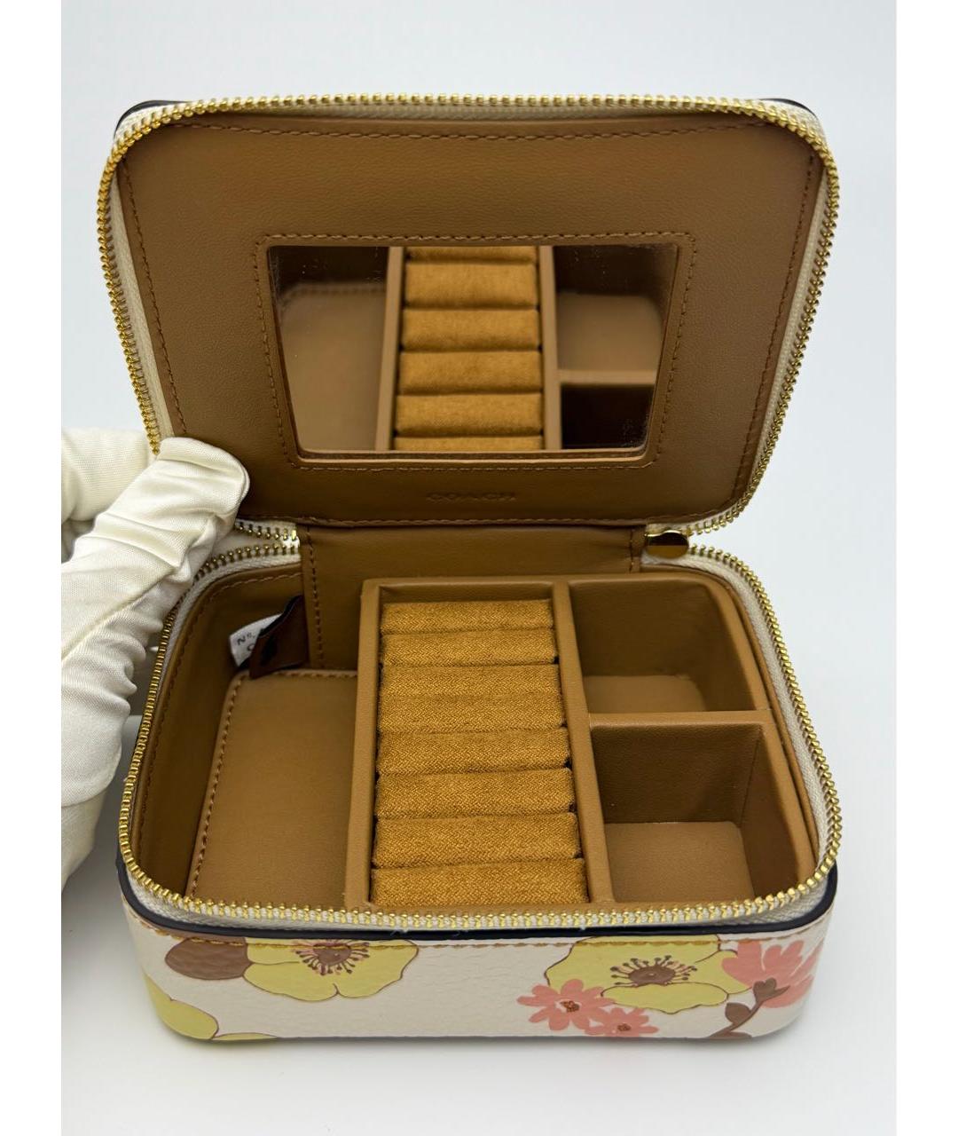 COACH Белая кожаная косметичка, фото 7