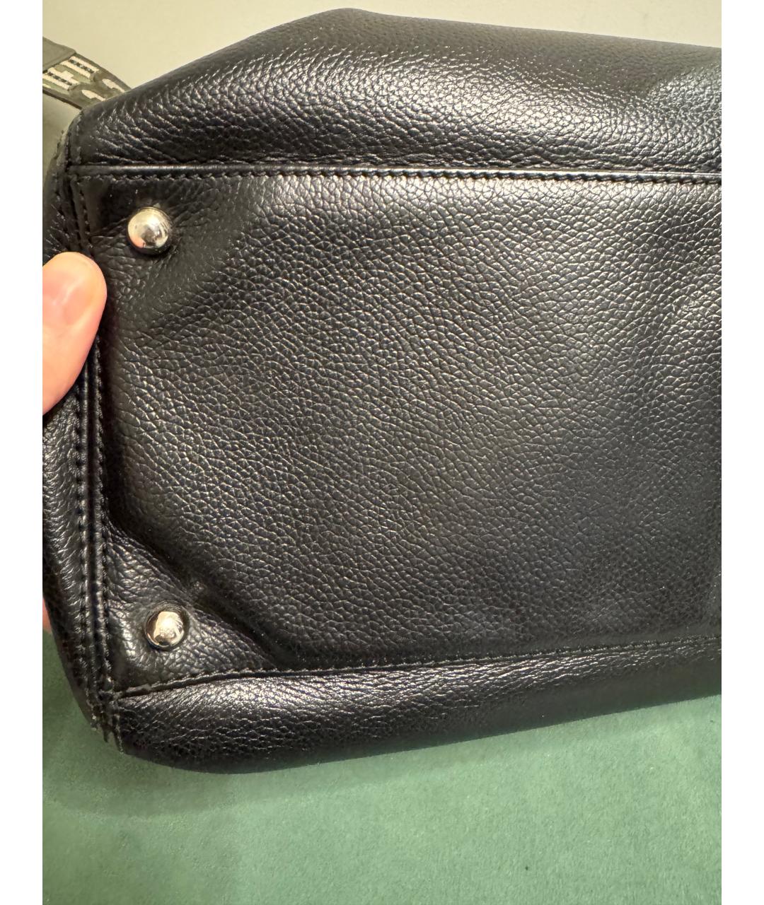 CHANEL Черная кожаная сумка с короткими ручками, фото 5