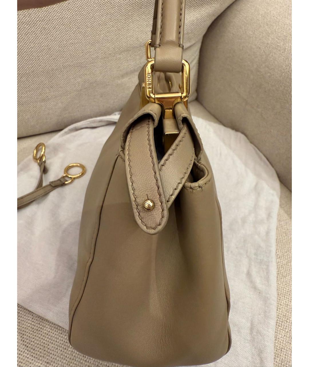 FENDI Бежевая кожаная сумка с короткими ручками, фото 7