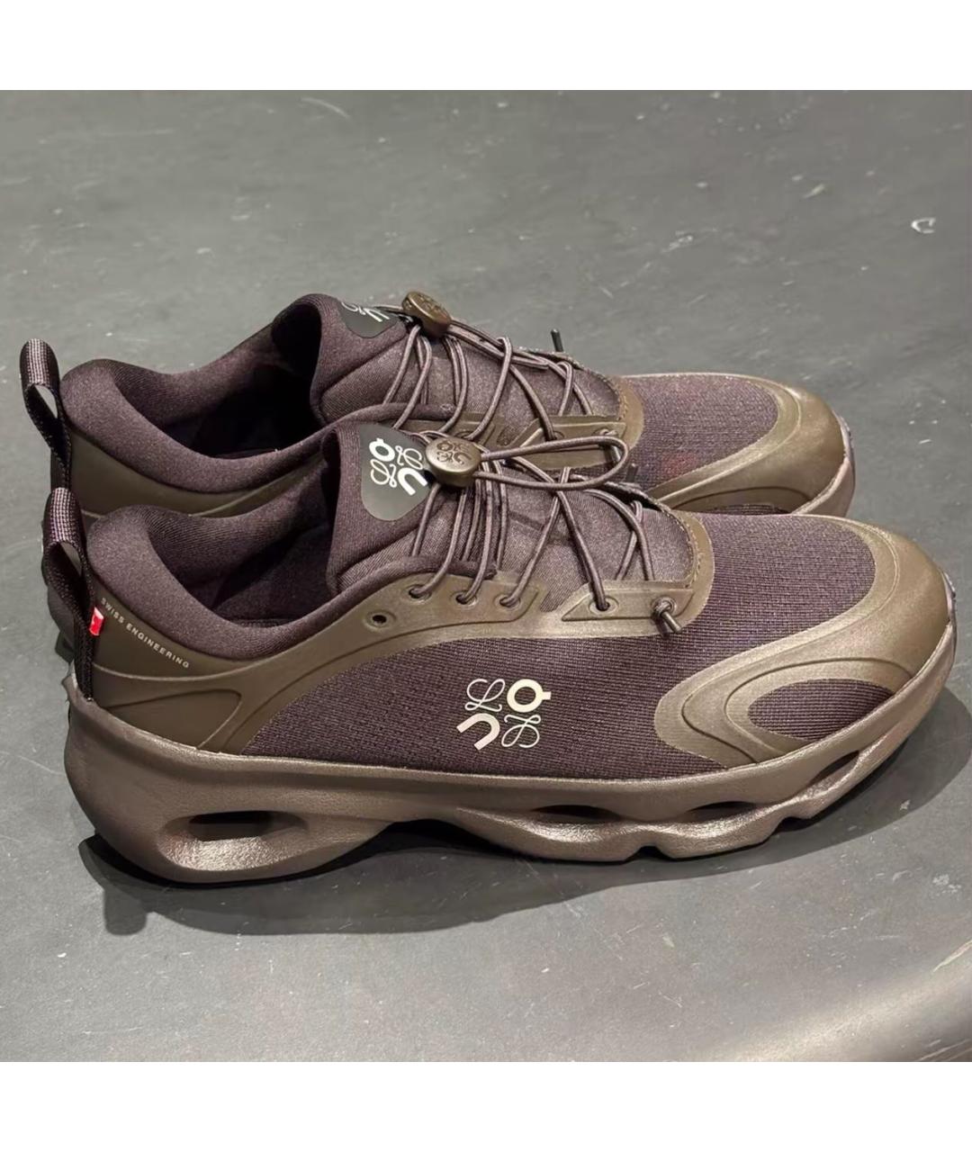 LOEWE Коричневые текстильные кроссовки, фото 6