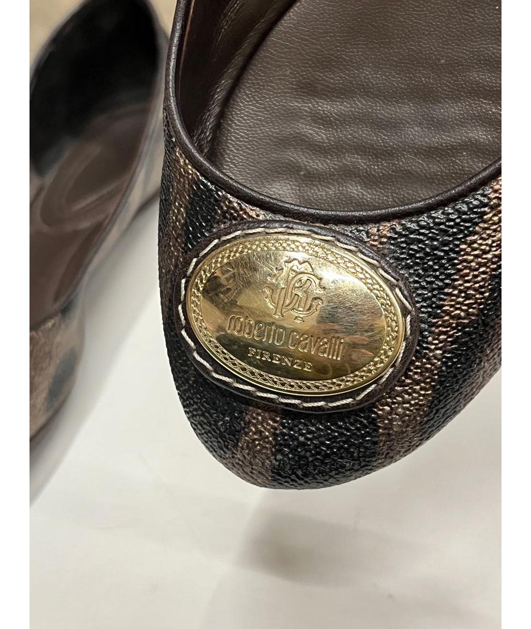 ROBERTO CAVALLI Коричневые кожаные балетки, фото 3