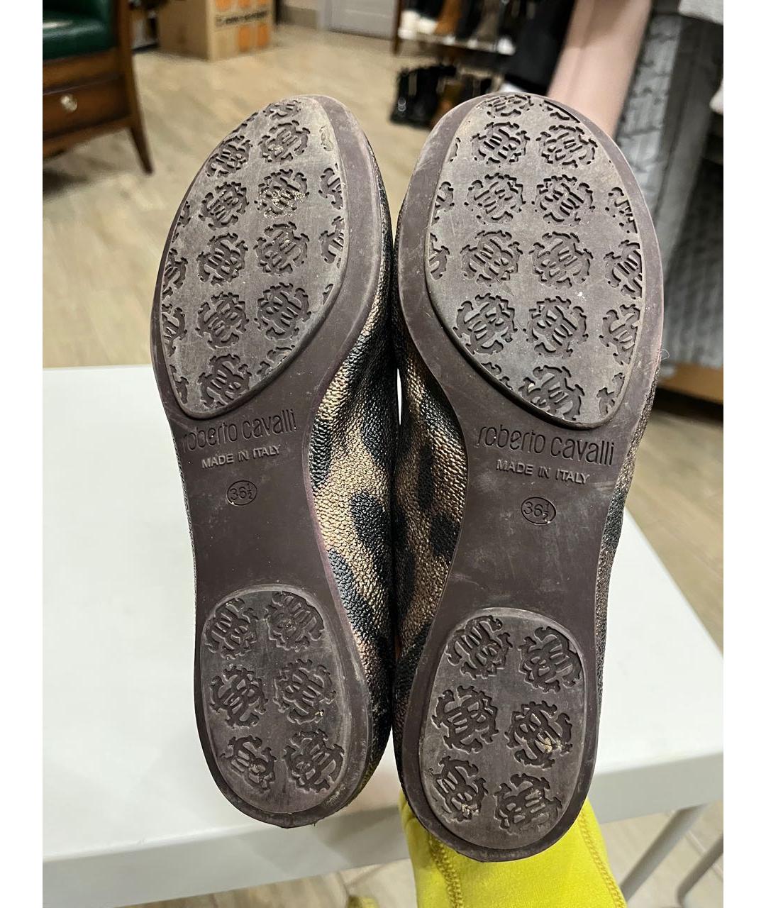 ROBERTO CAVALLI Коричневые кожаные балетки, фото 5