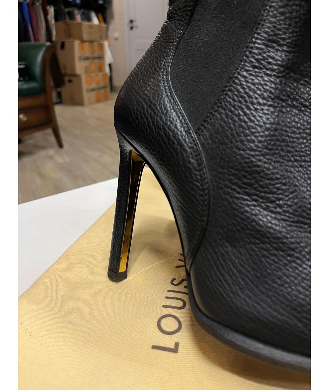 LOUIS VUITTON Черные кожаные ботильоны, фото 2