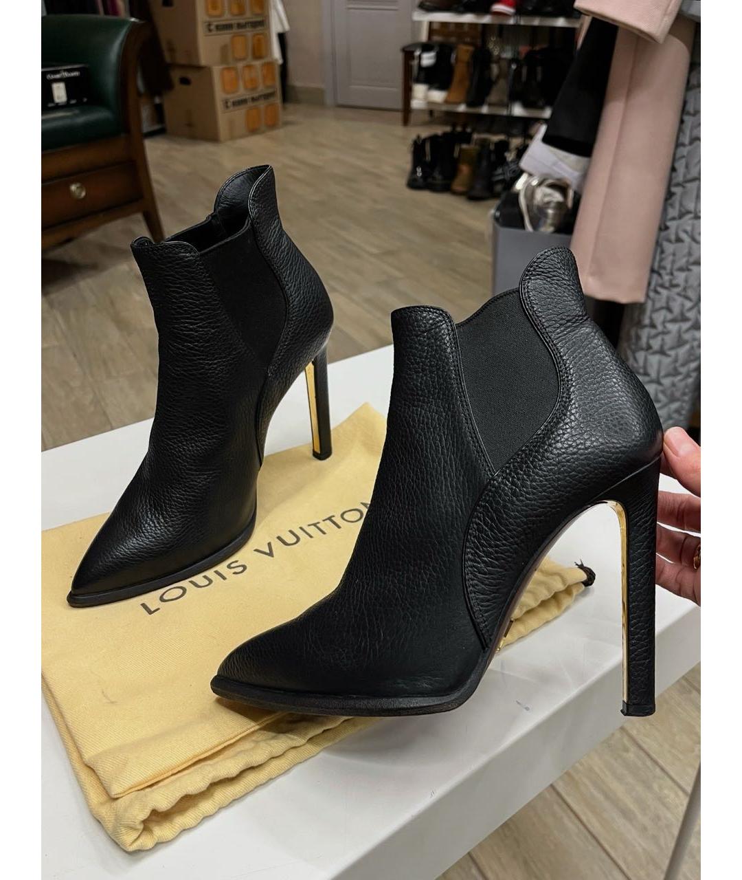 LOUIS VUITTON Черные кожаные ботильоны, фото 9