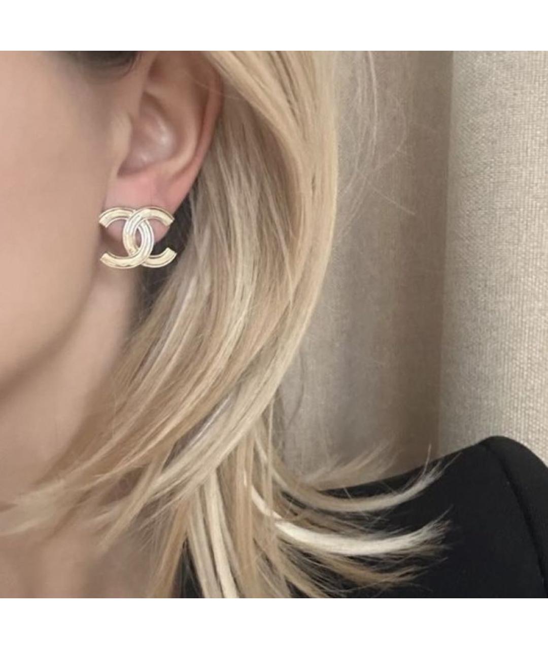 CHANEL Золотые металлические серьги, фото 5