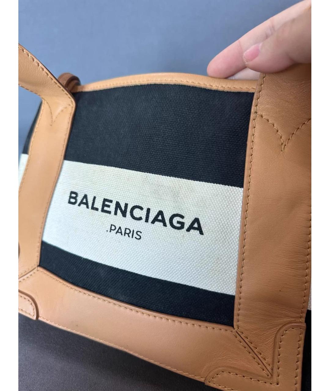 BALENCIAGA Бежевая кожаная сумка с короткими ручками, фото 4