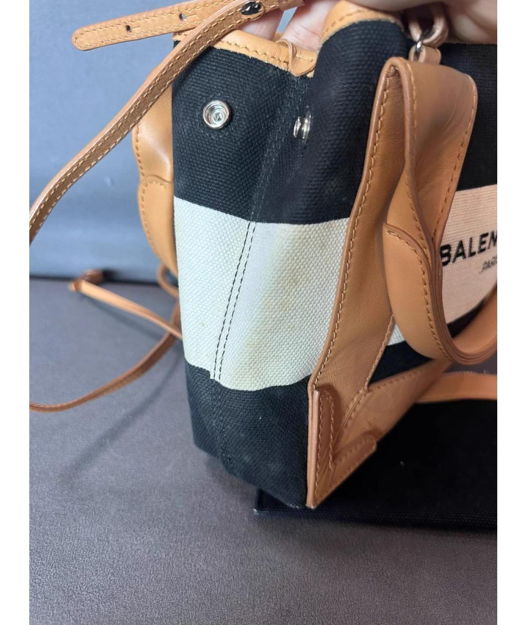 BALENCIAGA Бежевая кожаная сумка с короткими ручками, фото 3