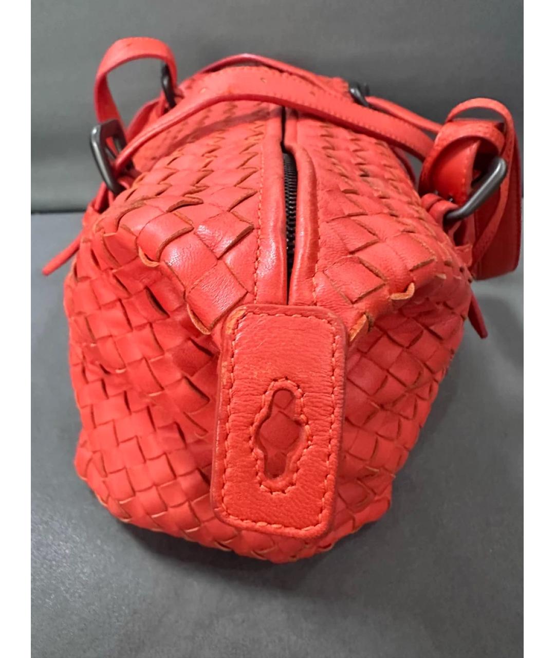 BOTTEGA VENETA Коралловая пелетеная сумка с короткими ручками, фото 7