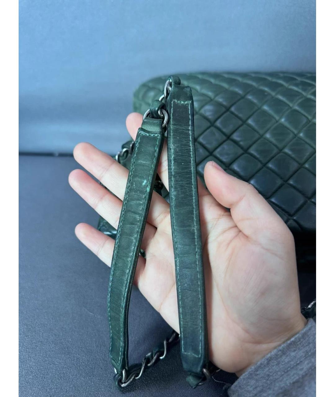 CHANEL Зеленая кожаная сумка с короткими ручками, фото 7