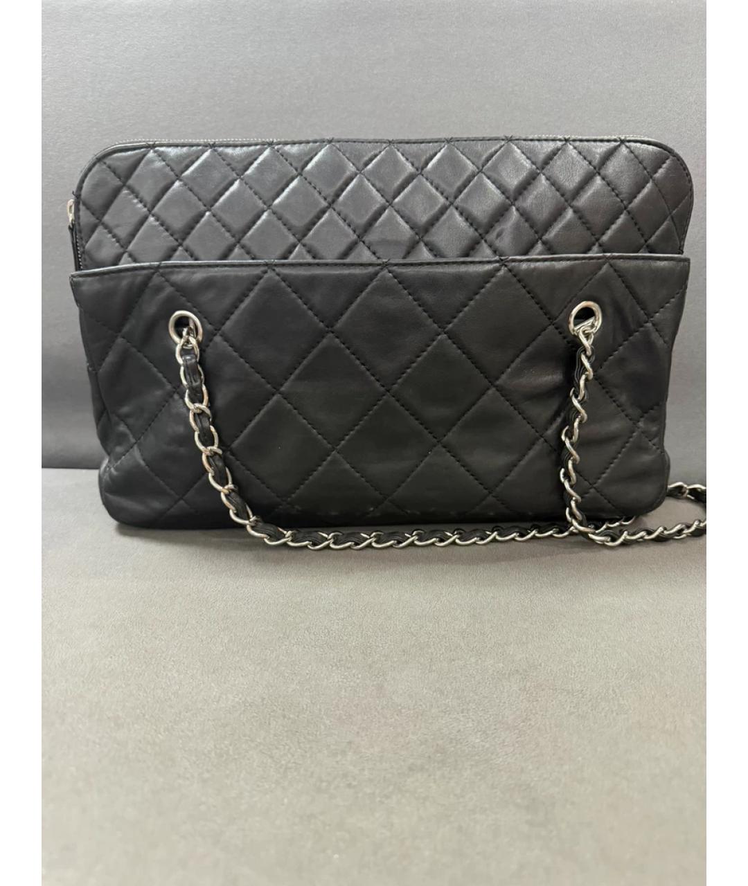 CHANEL Черная кожаная сумка с короткими ручками, фото 3