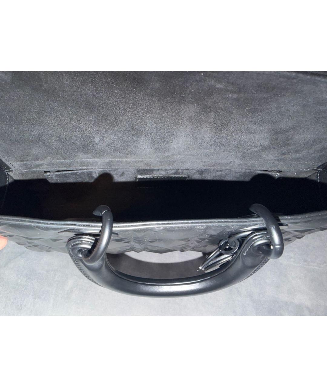 CHRISTIAN DIOR Черная сумка с короткими ручками из лакированной кожи, фото 4