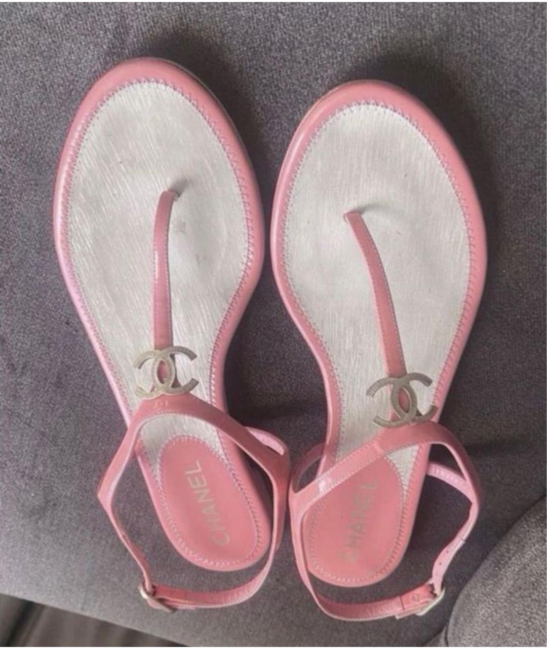 CHANEL Розовые сандалии из лакированной кожи, фото 3