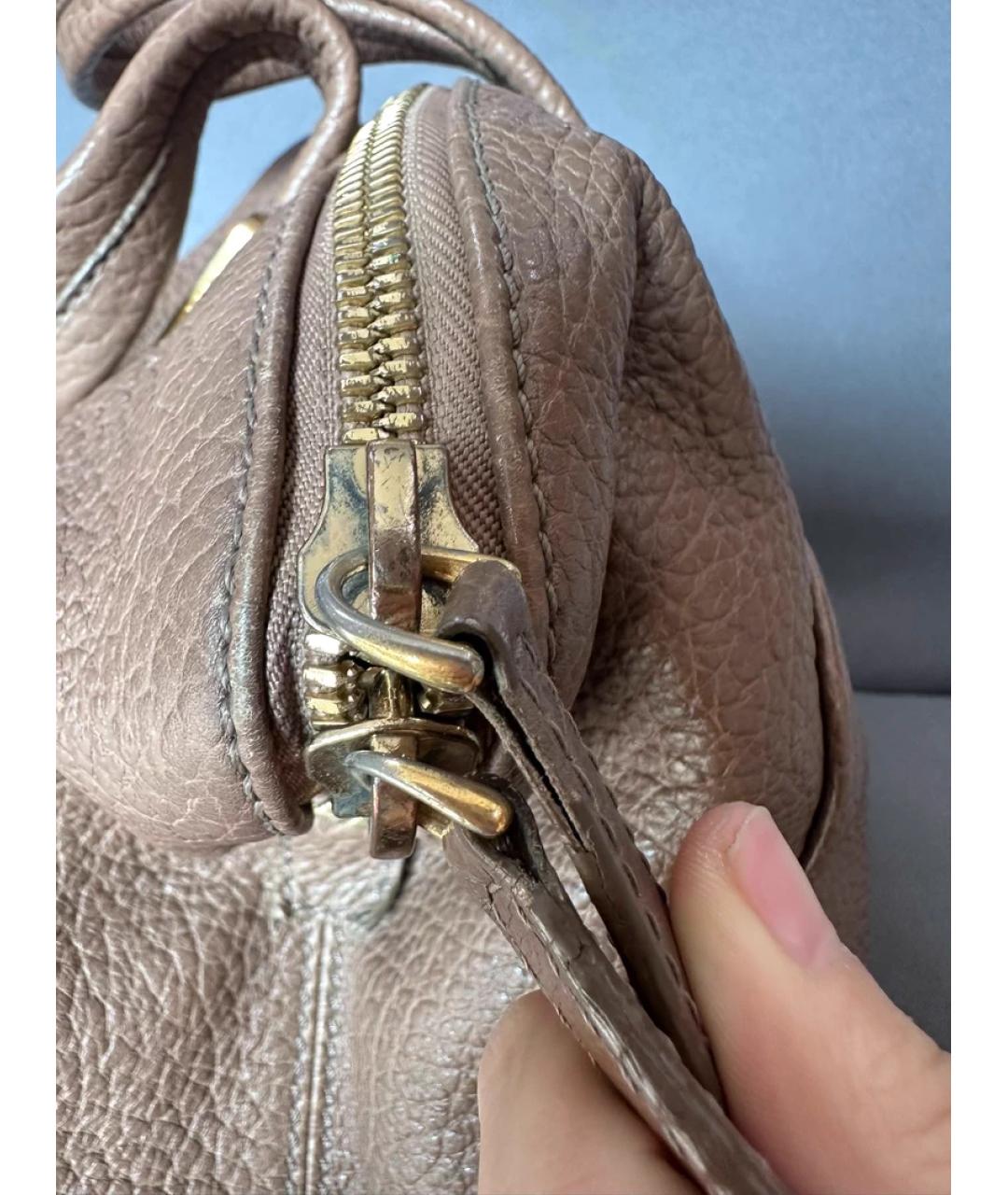 FENDI Коричневая кожаная сумка с короткими ручками, фото 6