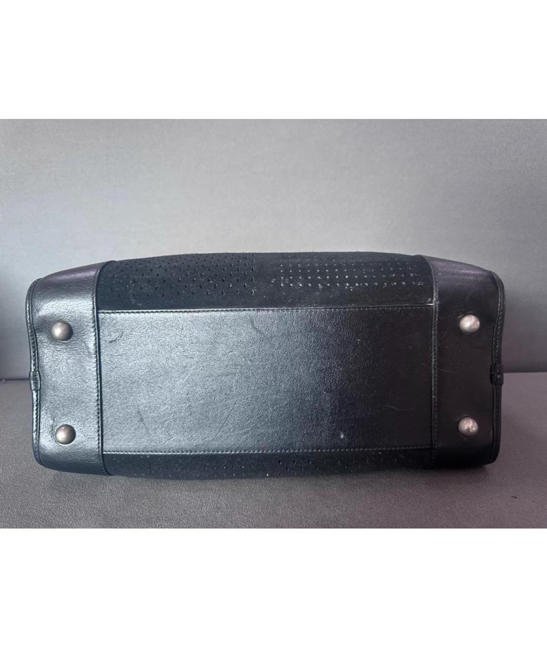 LOEWE Черная замшевая сумка с короткими ручками, фото 3