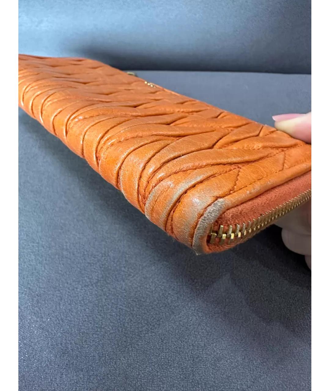 MIU MIU Коричневый кожаный кошелек, фото 5