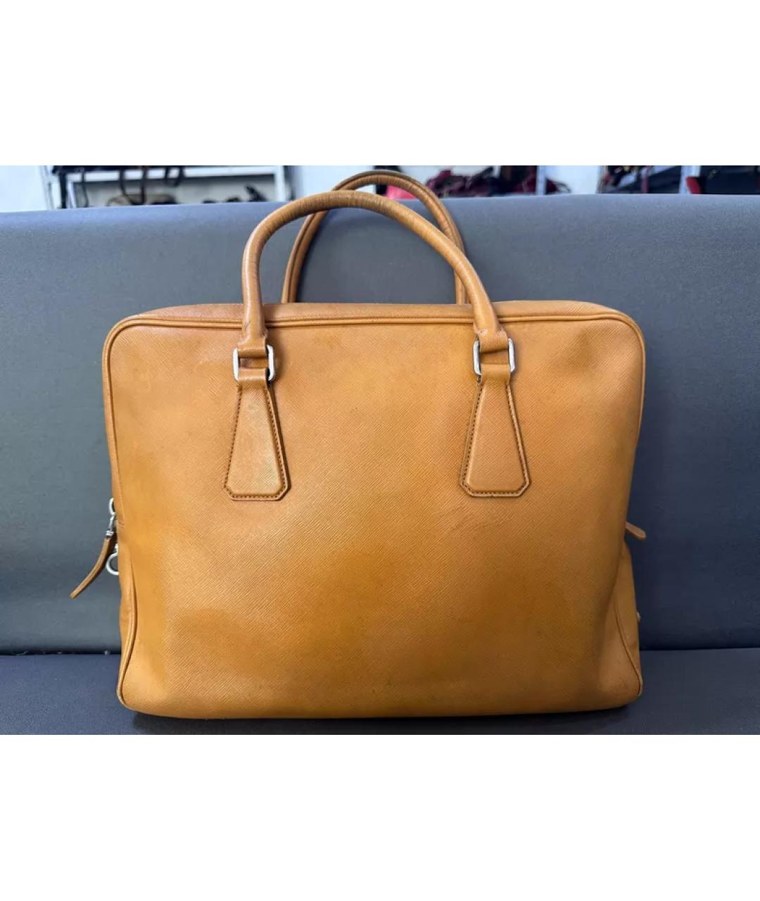 PRADA Горчичная кожаная сумка с короткими ручками, фото 2