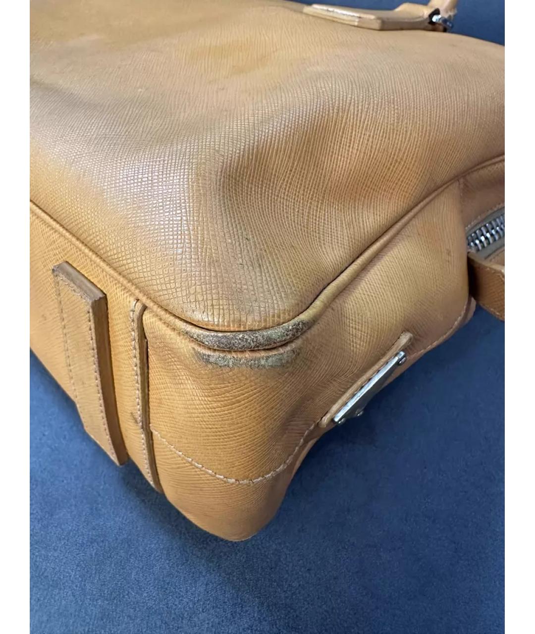 PRADA Горчичная кожаная сумка с короткими ручками, фото 4