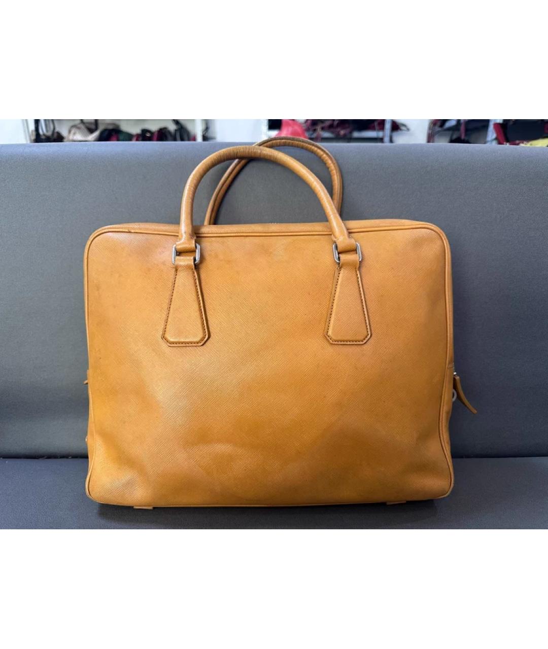 PRADA Горчичная кожаная сумка с короткими ручками, фото 9