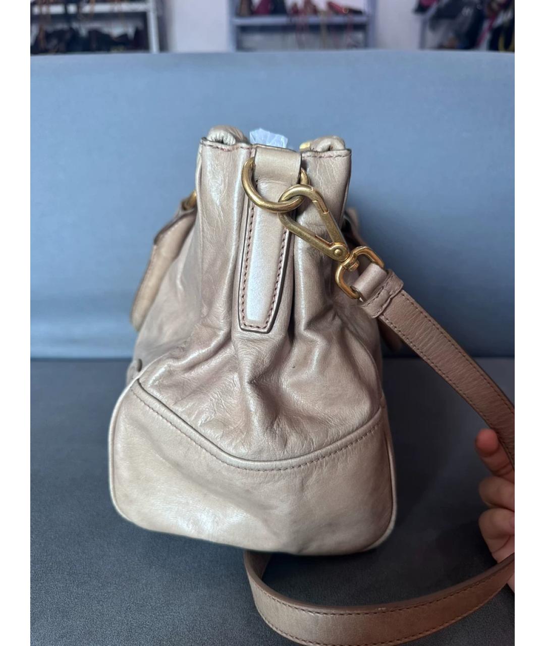 PRADA Бежевая кожаная сумка с короткими ручками, фото 5