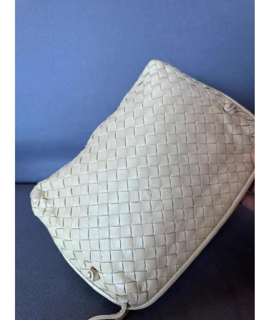 BOTTEGA VENETA Бежевая кожаная сумка с короткими ручками, фото 2