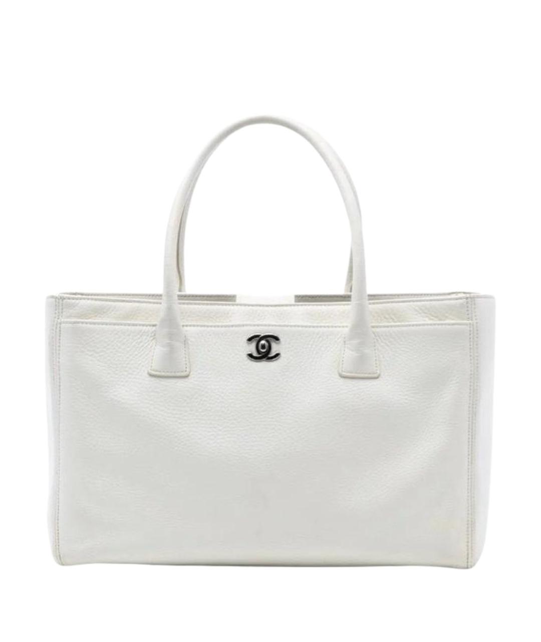 CHANEL Белая кожаная сумка с короткими ручками, фото 1