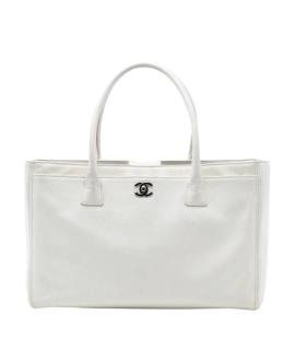 CHANEL Сумка с короткими ручками