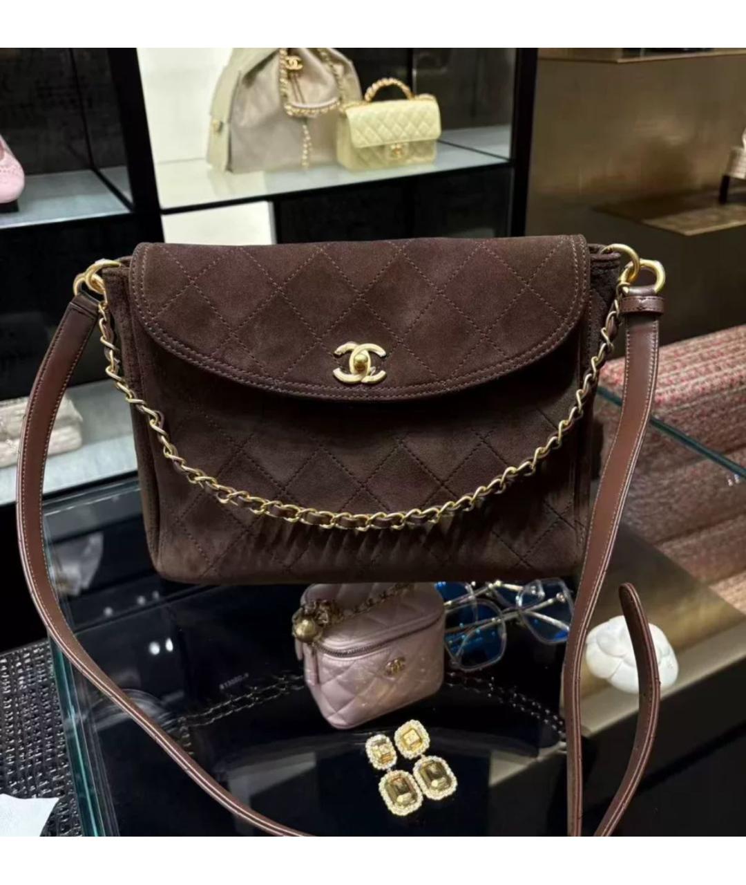 CHANEL Коричневая замшевая сумка через плечо, фото 2