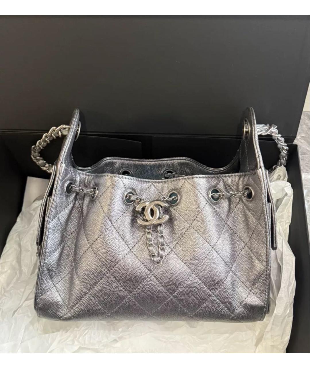 CHANEL Серебряная сумка через плечо, фото 4