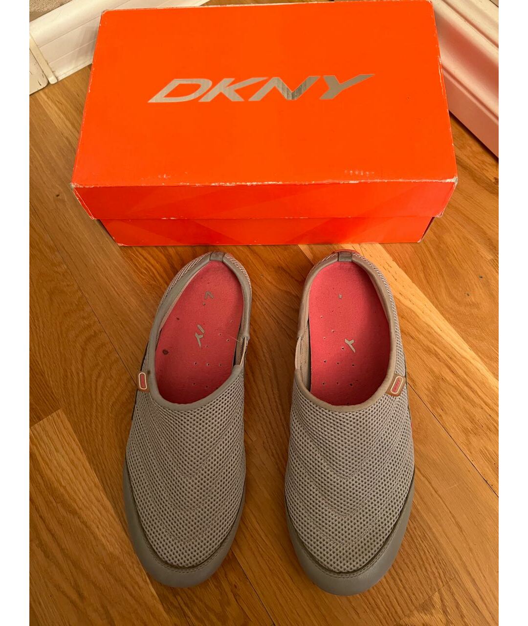 DKNY Серые шлепанцы, фото 2