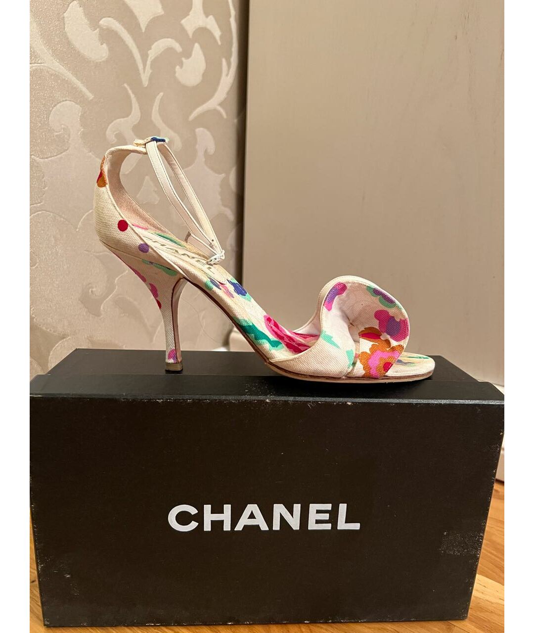 CHANEL Белые текстильные босоножки, фото 5