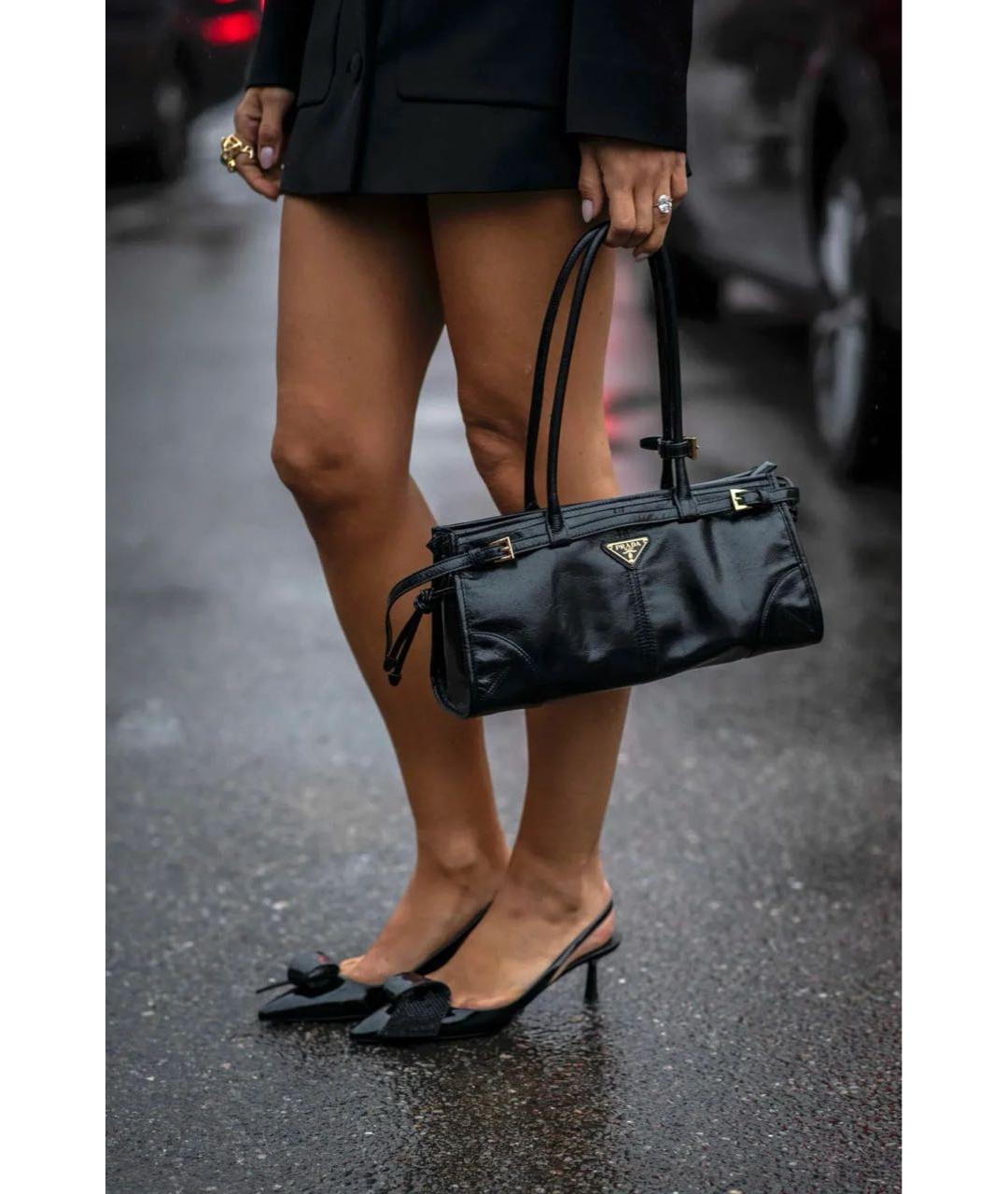 PRADA Черная кожаная сумка с короткими ручками, фото 2