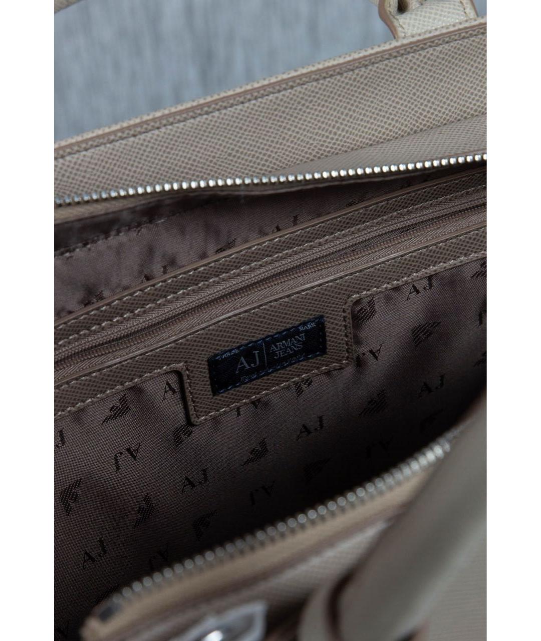 ARMANI JEANS Бежевая кожаная сумка с короткими ручками, фото 4