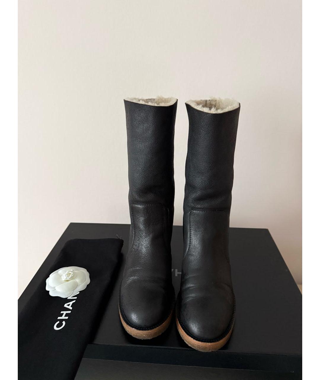 CHANEL Черные кожаные сапоги, фото 3