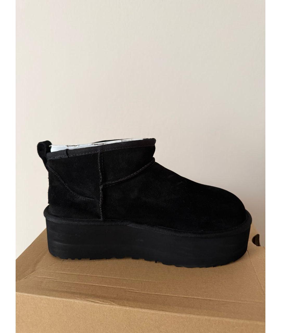 UGG AUSTRALIA Черные замшевые ботинки, фото 2