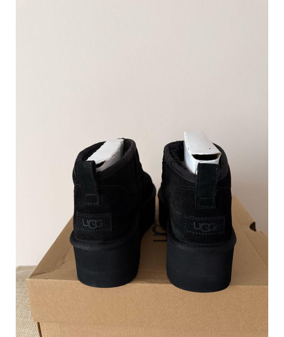 UGG AUSTRALIA Черные замшевые ботинки, фото 4