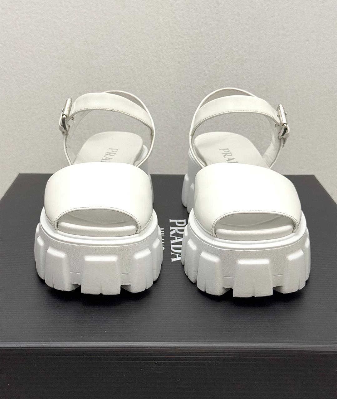 PRADA Белые кожаные босоножки, фото 3
