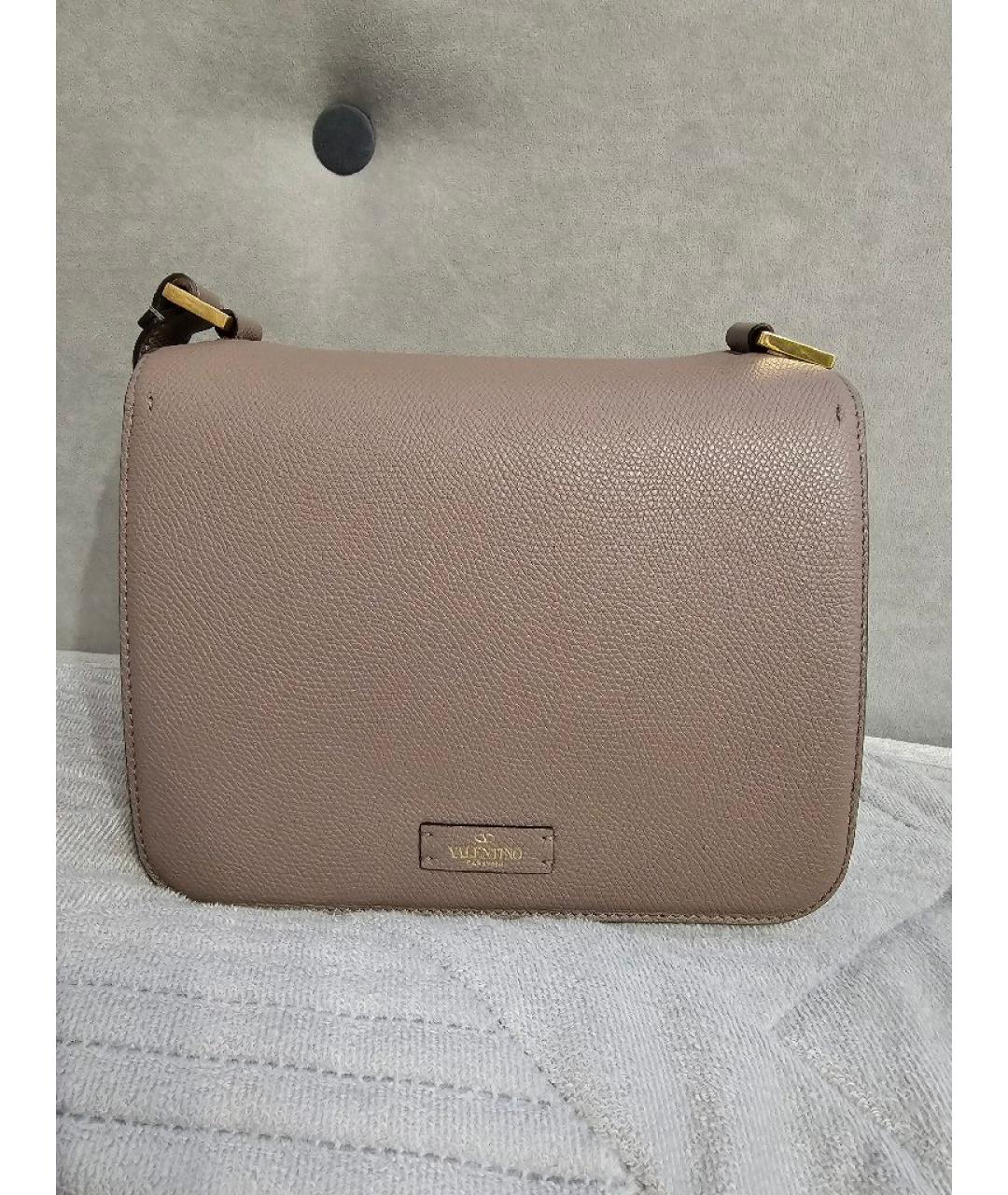 VALENTINO Бежевая кожаная сумка через плечо, фото 3
