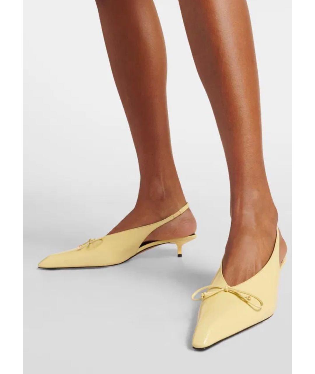 JACQUEMUS Желтые кожаные лодочки на низком каблуке, фото 5