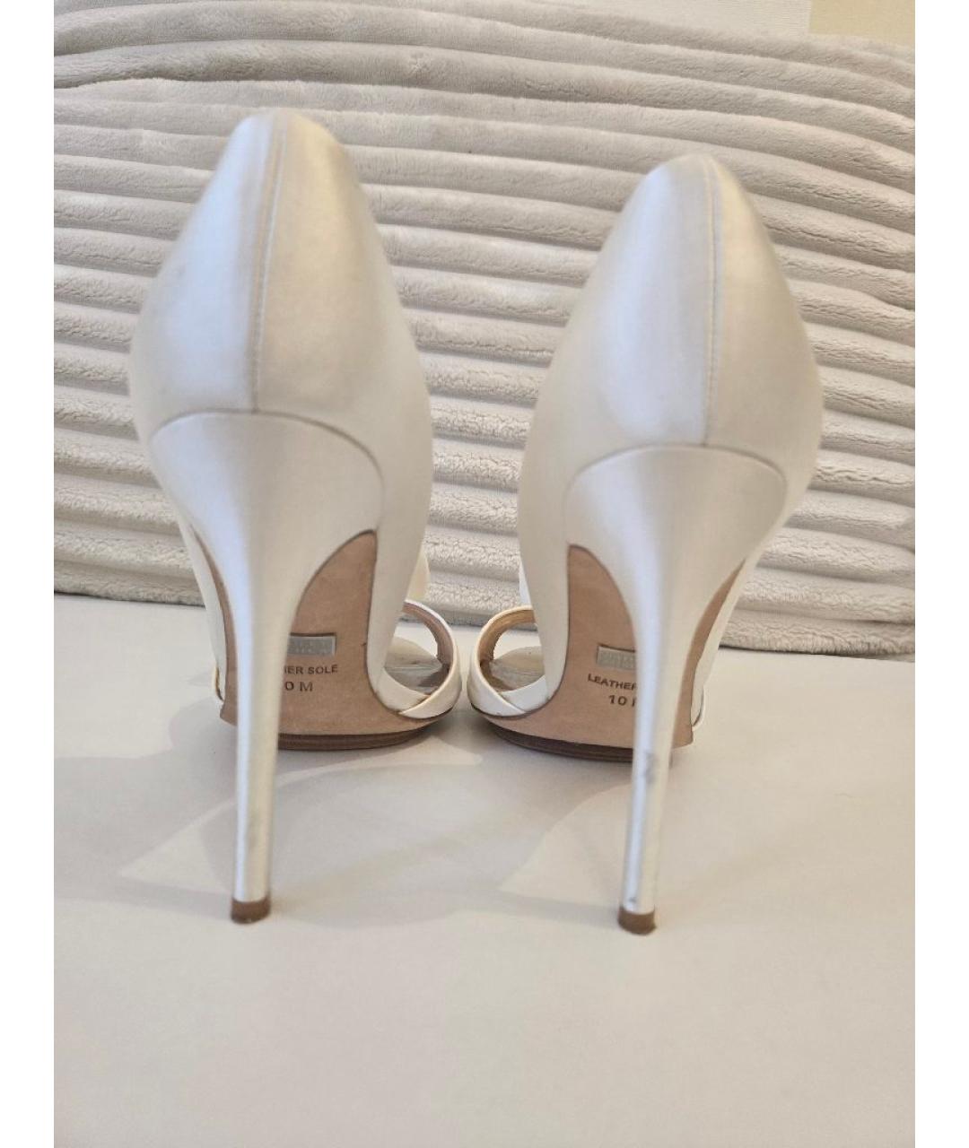 BADGLEY MISCHKA Белые текстильные свадебные туфли на высоком каблуке, фото 4