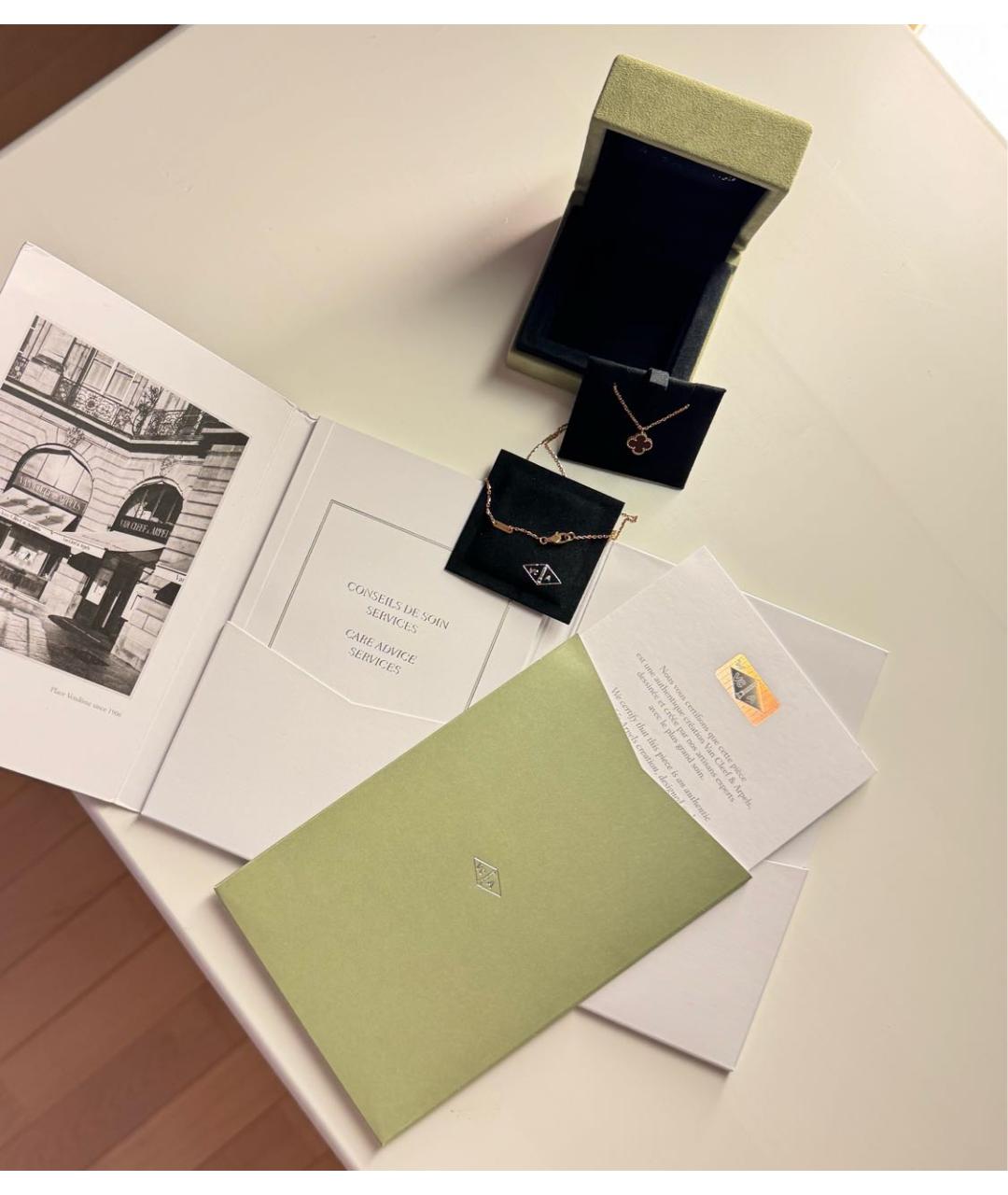 VAN CLEEF & ARPELS Бордовое колье из розового золота, фото 3