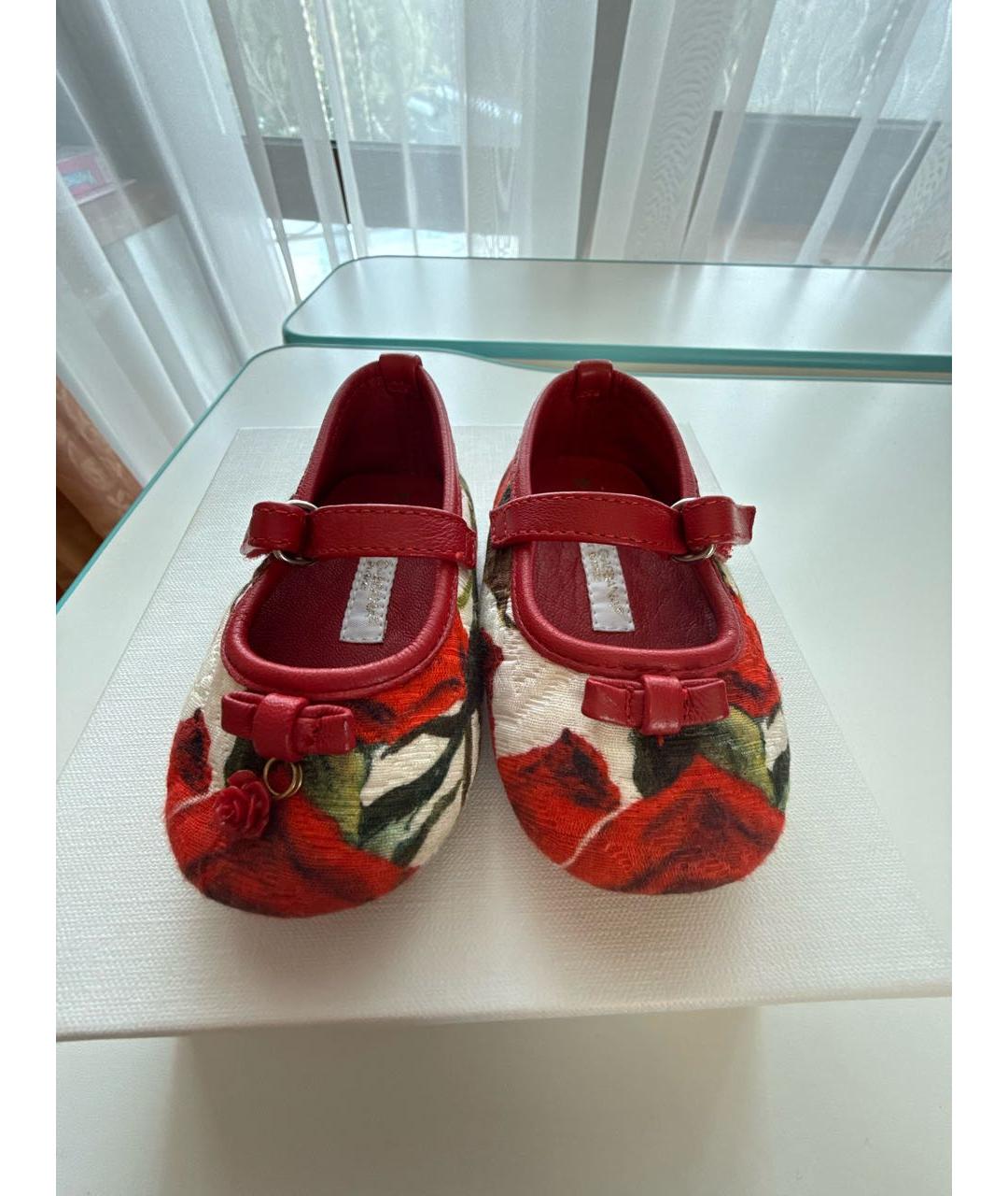 DOLCE & GABBANA KIDS Красные текстильные пинетки, фото 2