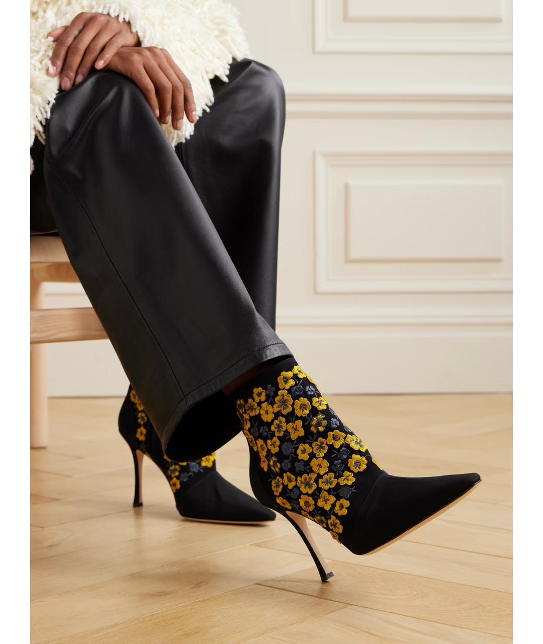 MANOLO BLAHNIK Черные текстильные ботильоны, фото 2